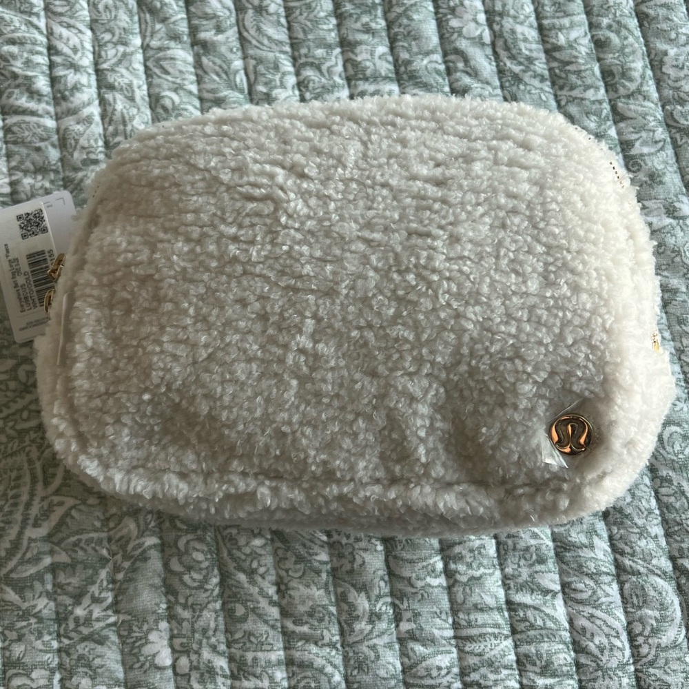 Lululemon Fleece Fanny pack